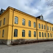 ambetsbyggnaden-mot-gatan-asa-carlbergjpg-1200px Ämbetsbyggnaden, Jönköping